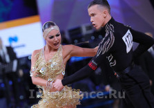 Кирилл Курбатов и Александра Ревель-Муроз выиграли Первенство мира среди Юниоров-2 по 10 танцам!